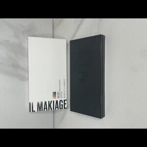 2 for $30 Il Makiage Shade Addict high-impact eye color palette